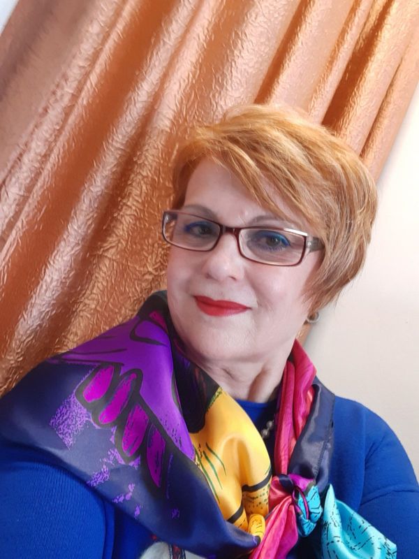 Рубрика "Пещерци" представя Мариана Узунова - деятелност и креативност
